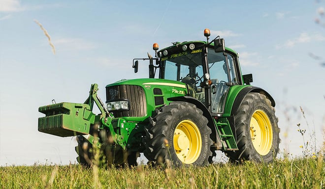 Model VX-R TRACTOR to nowa generacja opon rolniczych