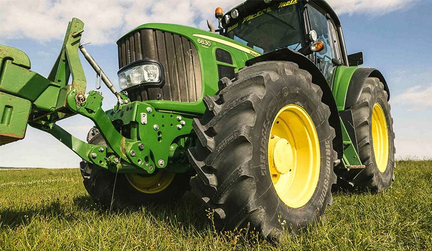 Opony Bridgestone VX-R TRACTOR do małych i średnich ciągników