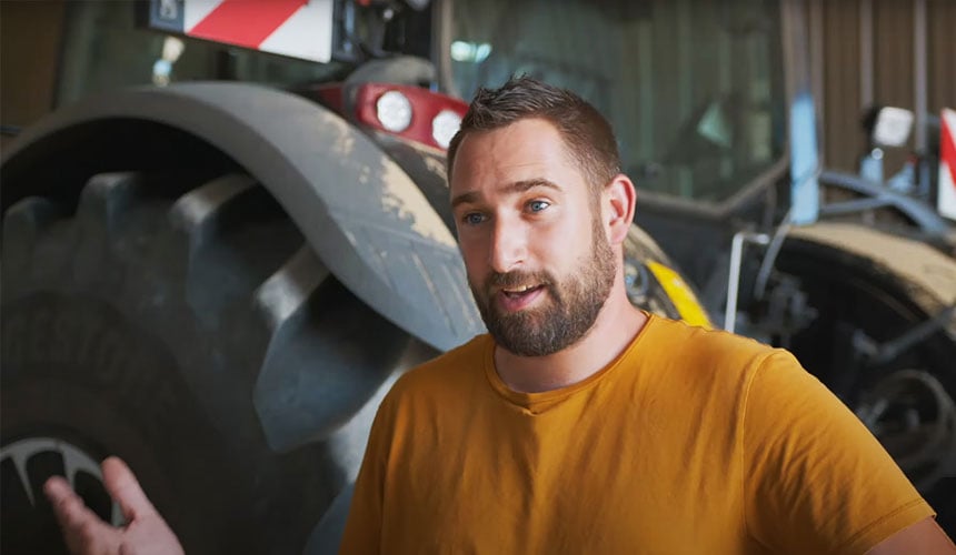 Ciągnik Fendt 724 vario wyposażony w opony VT-Tractor